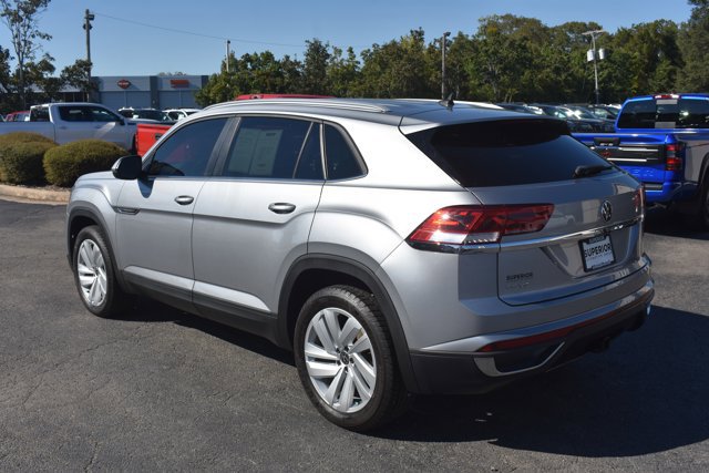 Used 2022 Volkswagen Atlas Cross Sport SE image 8