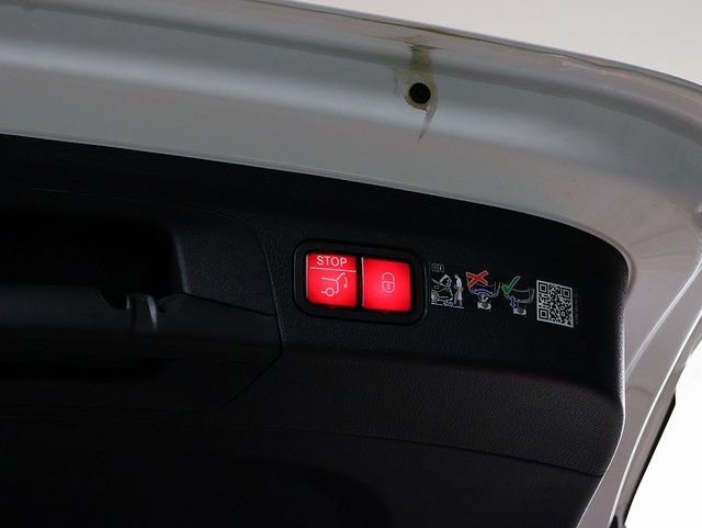 Certified 2026 Mercedes-Benz GLE 450 4MATIC image 31