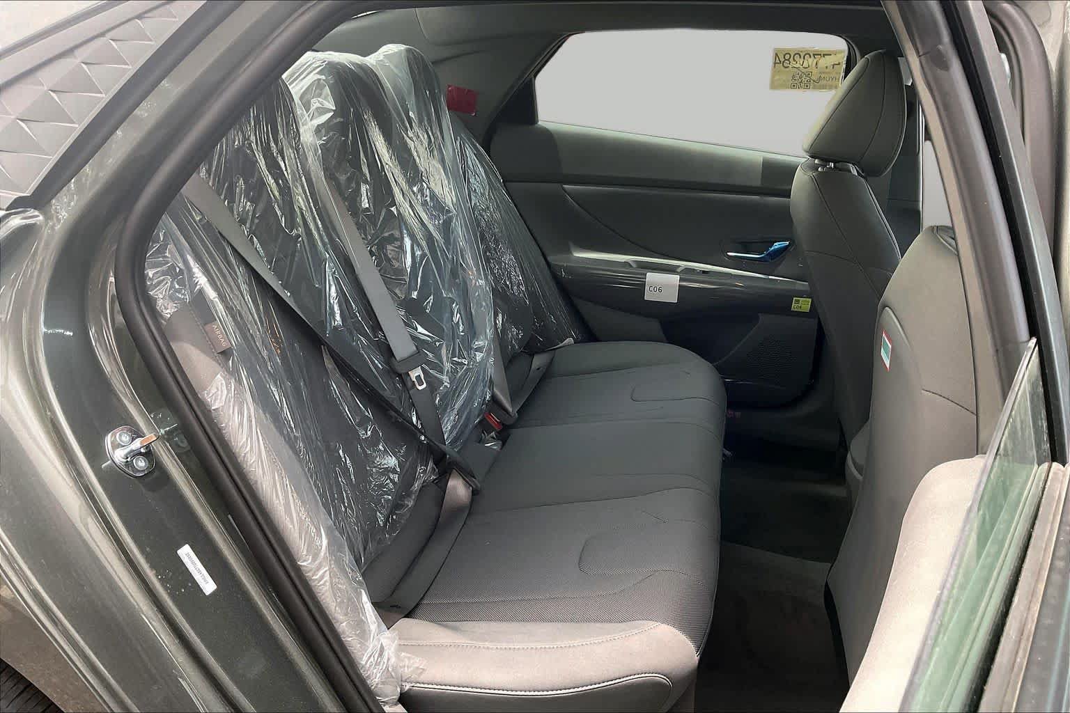 Certified 2026 Hyundai Elantra SE FWD image 20