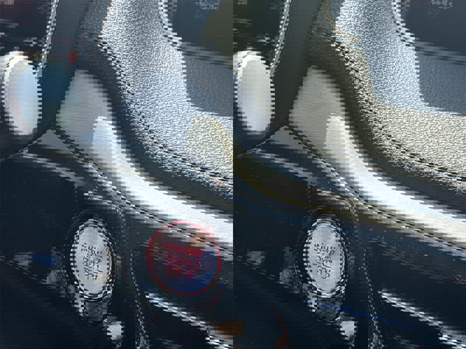 Used 2023 Acura MDX SH-AWD image 32