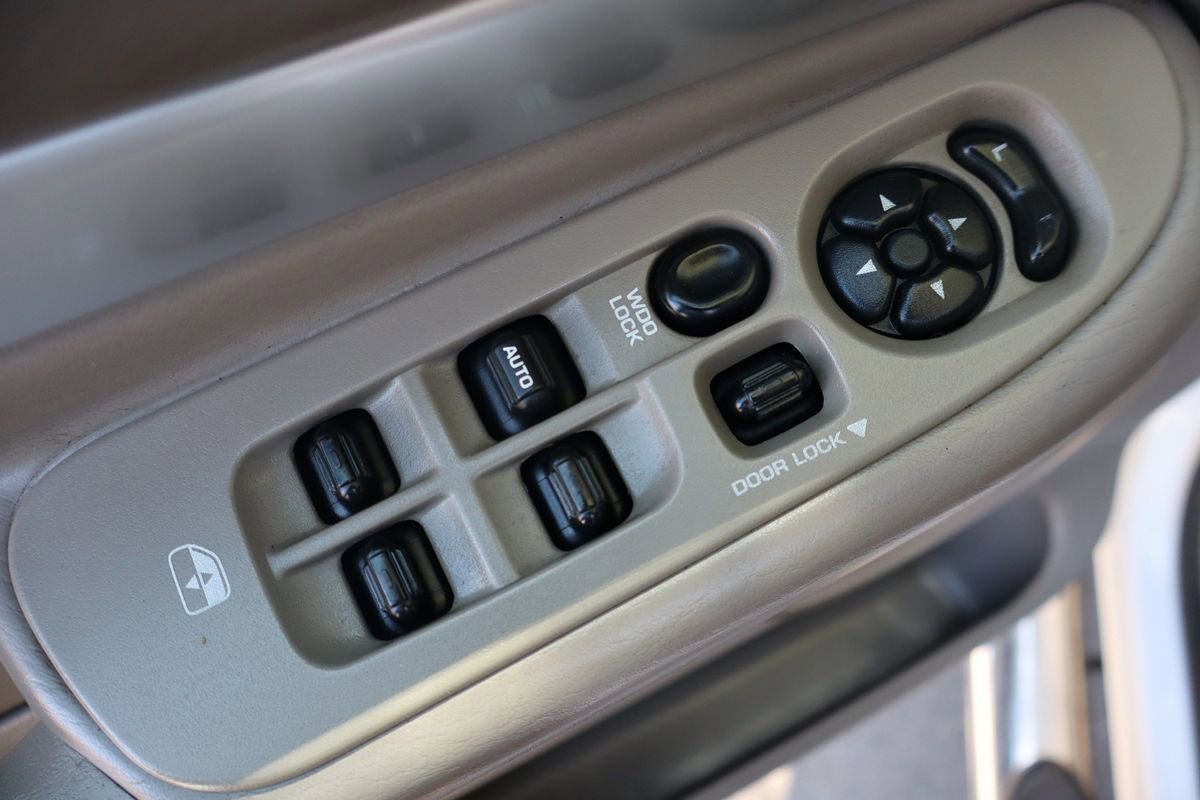 Used 2005 Dodge Ram 2500 Truck SLT AWD/4WD image 27