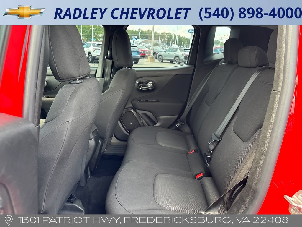 Used 2015 Jeep Renegade Sport w/ Power & Air Group FWD image 11