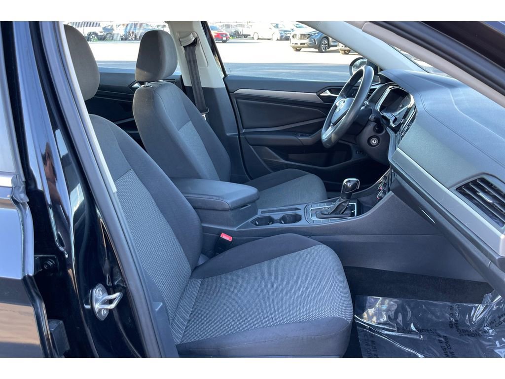 Used 2020 Volkswagen Jetta S w/ Driver Assistance Package image 18