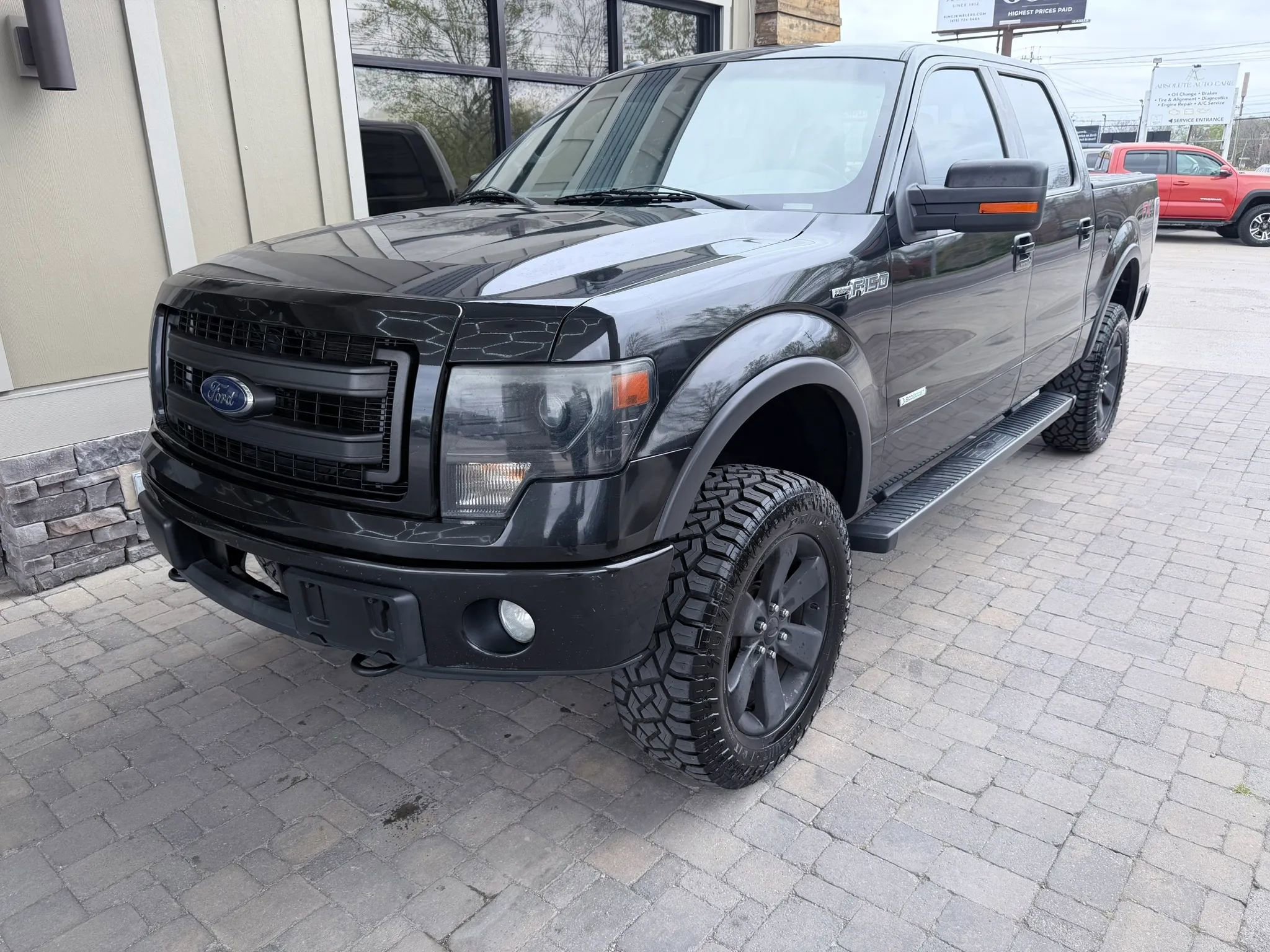 Used 2013 Ford F150 FX4 w/ Luxury Equipment Group AWD/4WD image 2