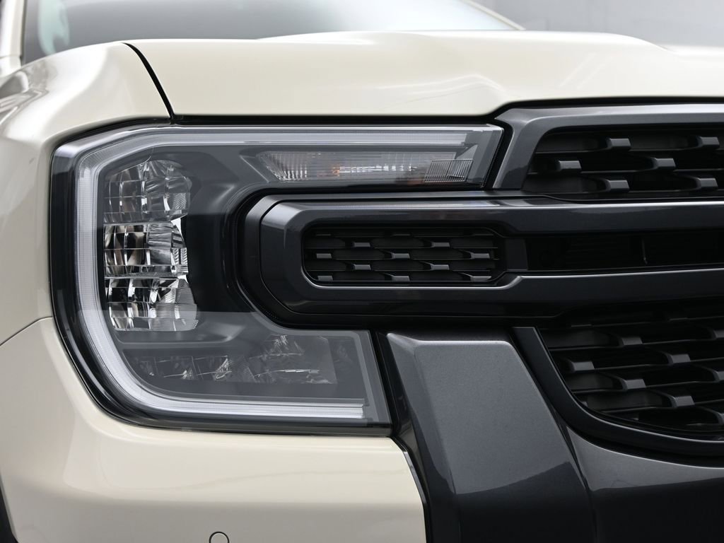 New 2025 Ford Ranger XLT w/ FX4 Off-Road Package image 14