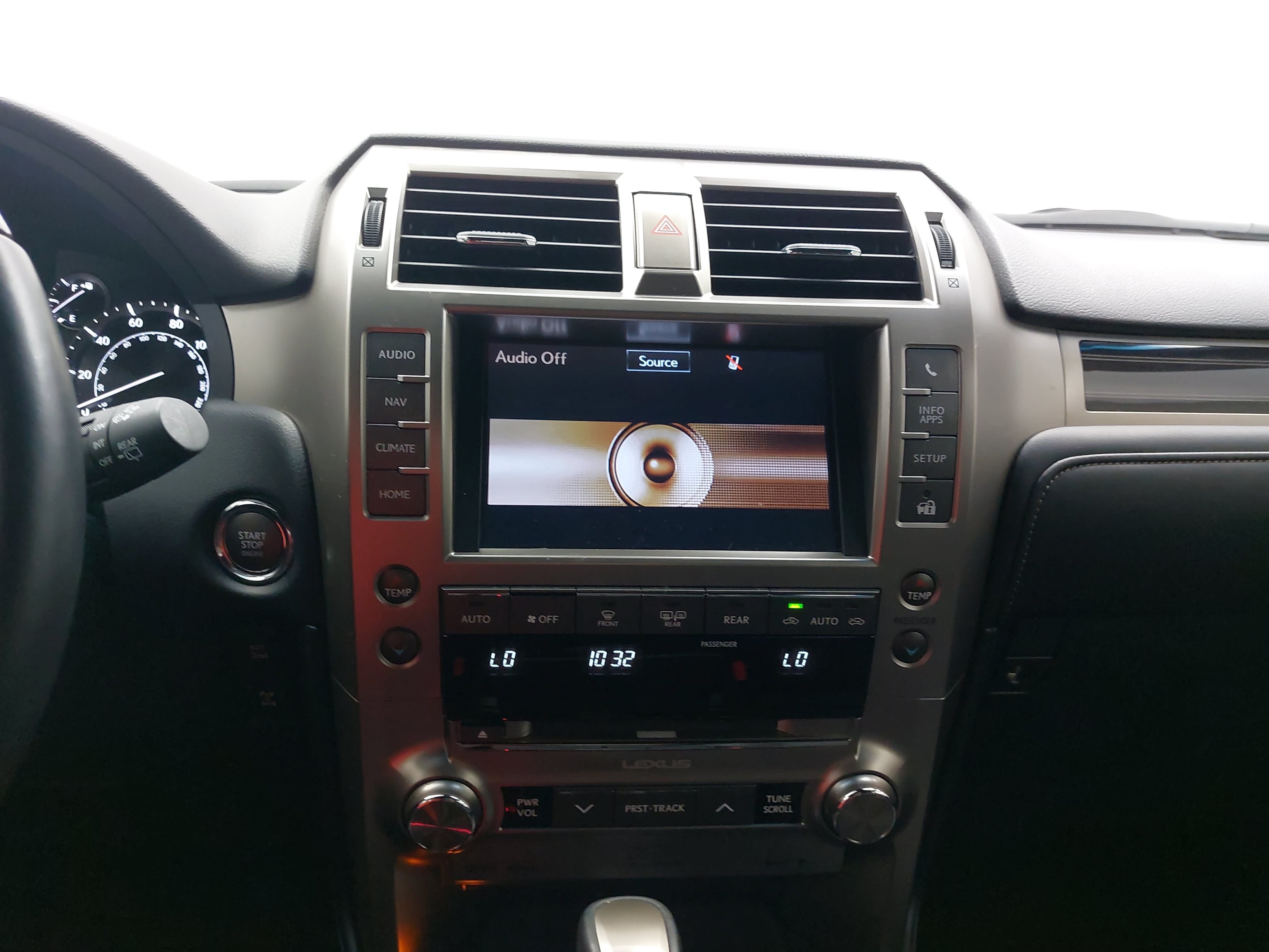 Used 2021 Lexus GX 460 Premium w/ Accessory Package AWD/4WD image 23