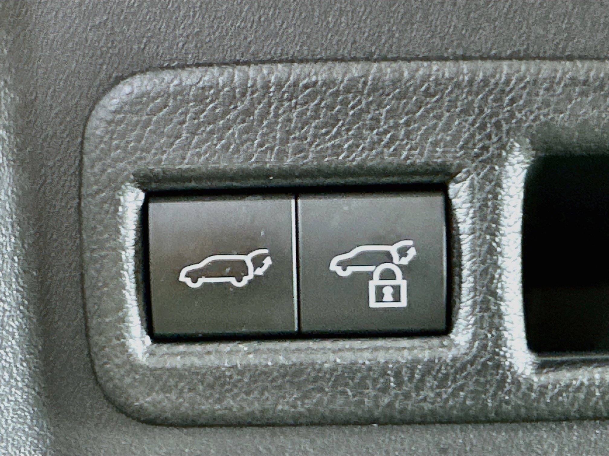 Used 2023 Subaru Solterra AWD image 30