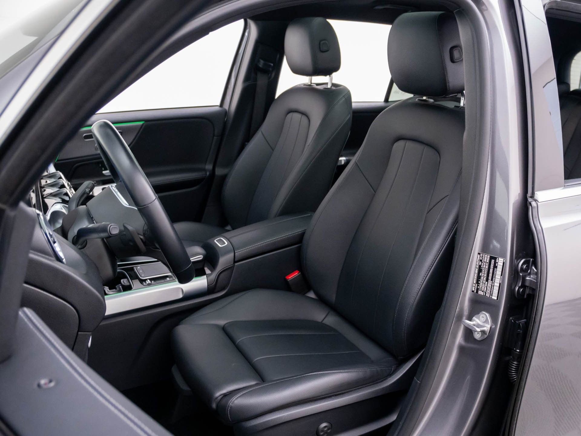 Certified 2022 Mercedes-Benz GLB 250 4MATIC image 17