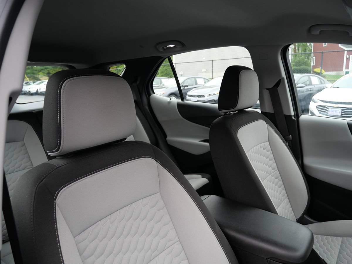 Used 2019 Chevrolet Equinox LS AWD/4WD image 18