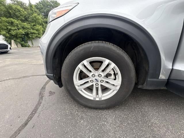 Used 2024 Ford Explorer XLT w/ Equipment Group 202A image 34