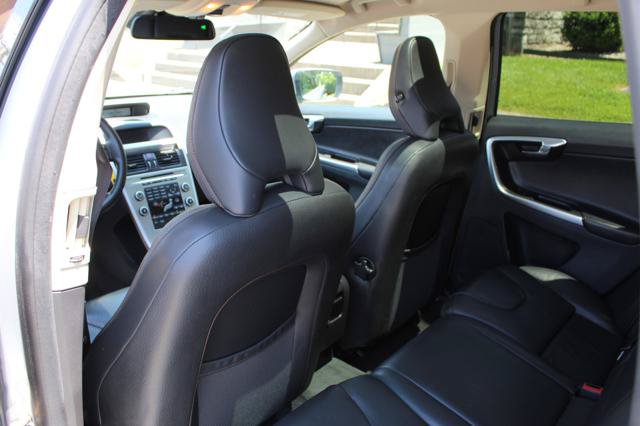 Used 2010 Volvo XC60 T6 AWD/4WD image 22