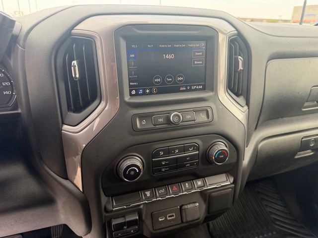 Used 2022 Chevrolet Silverado 2500 Custom w/ Custom Value Package AWD/4WD image 33