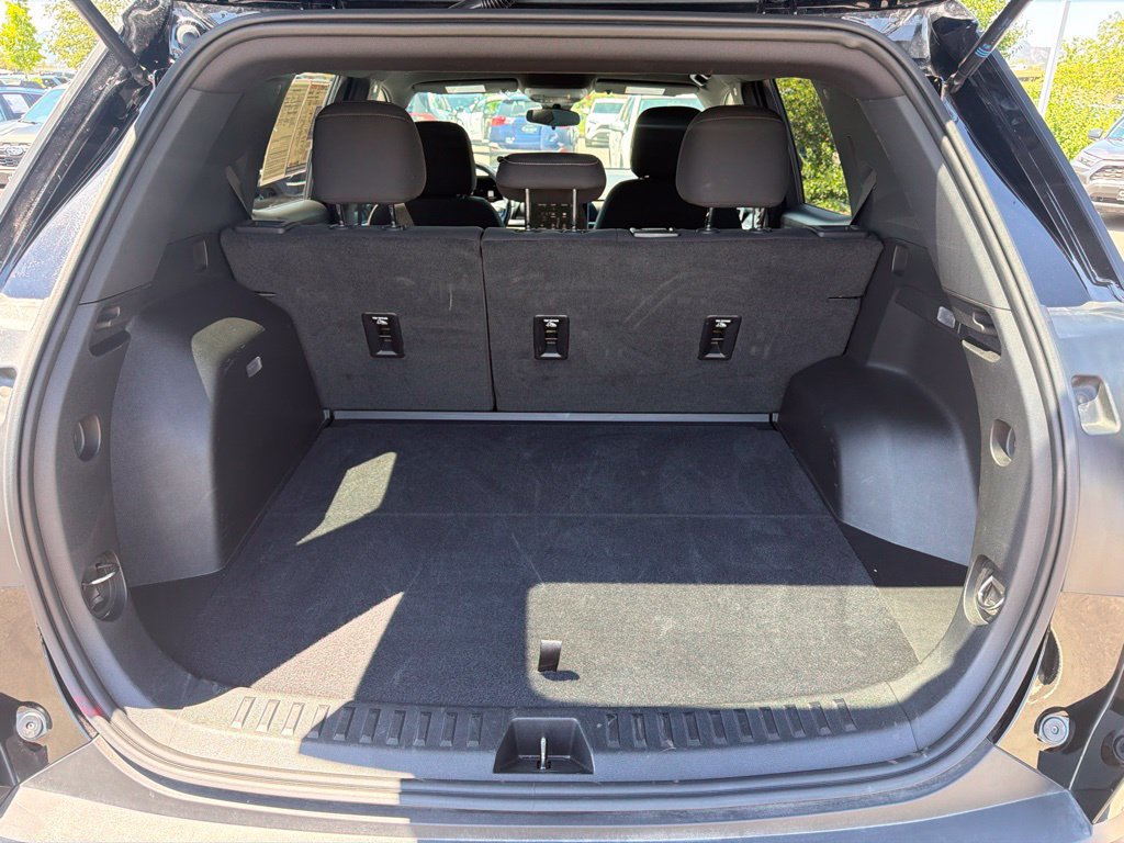 Used 2025 GMC Terrain Elevation AWD/4WD image 17