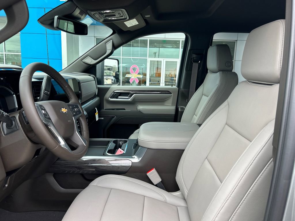 New 2026 Chevrolet Silverado 3500 LTZ w/ LTZ Texas Edition image 9