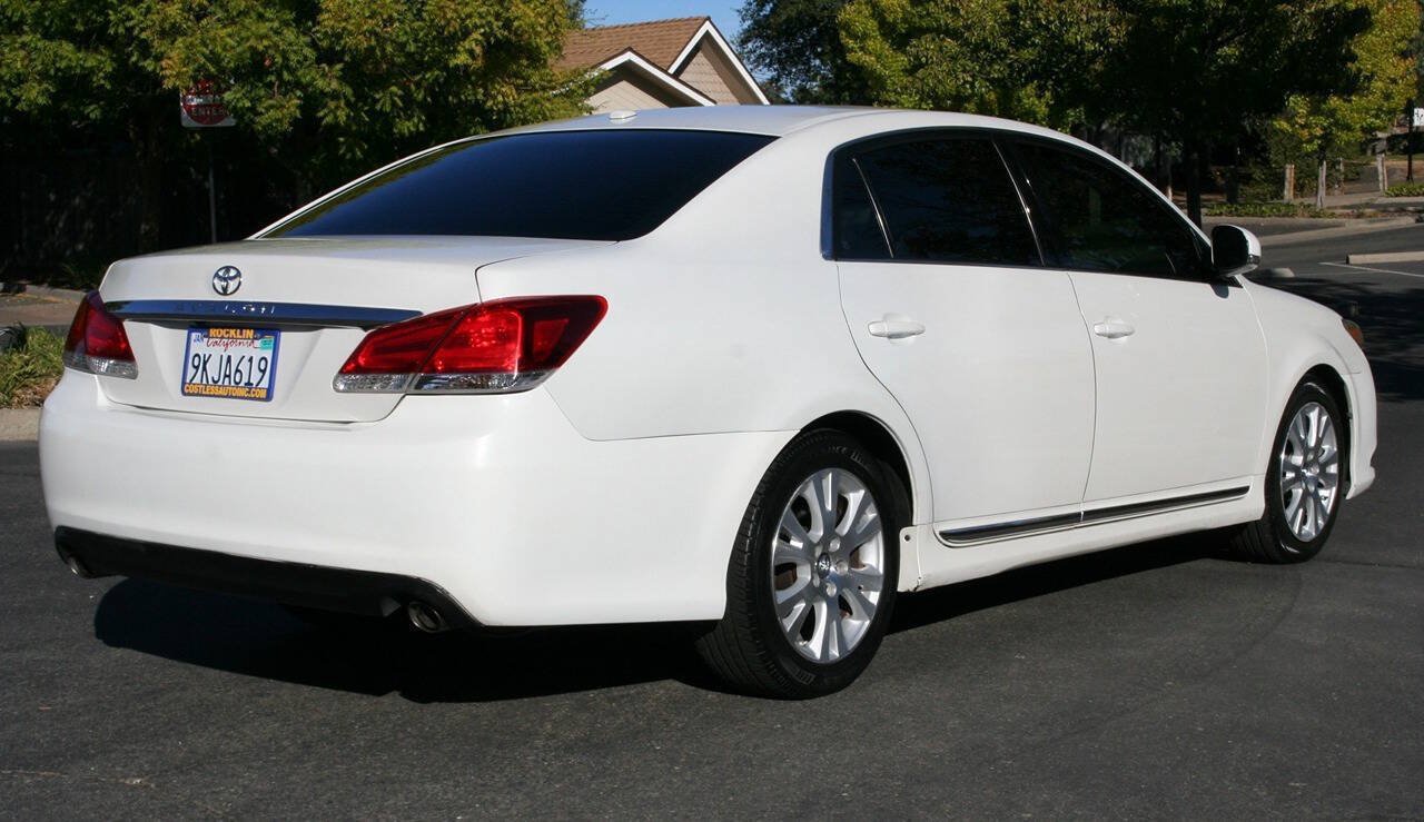 Used 2011 Toyota Avalon FWD image 4