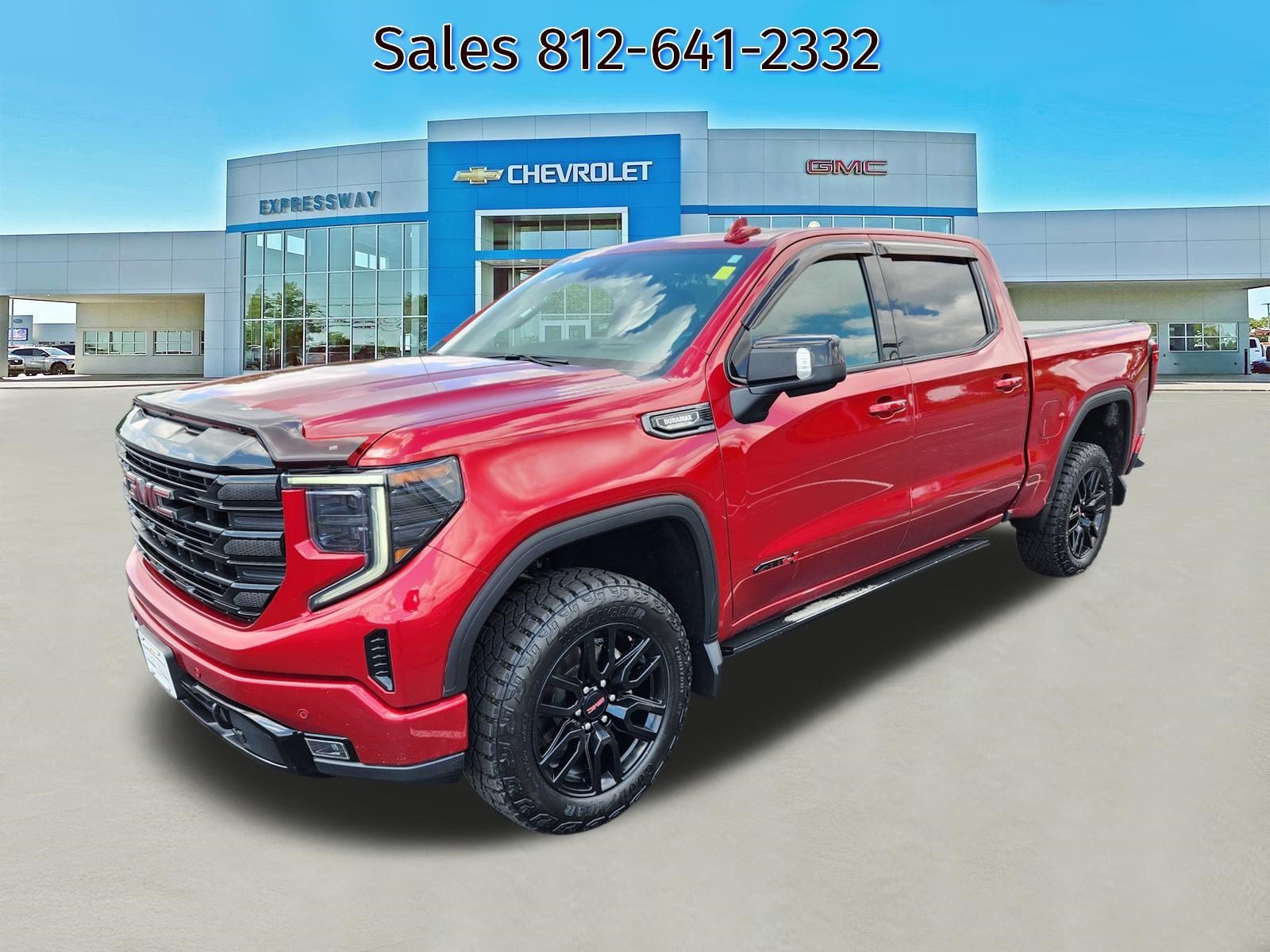 Used 2024 GMC Sierra 1500 AT4 w/ Technology Package AWD/4WD image 3