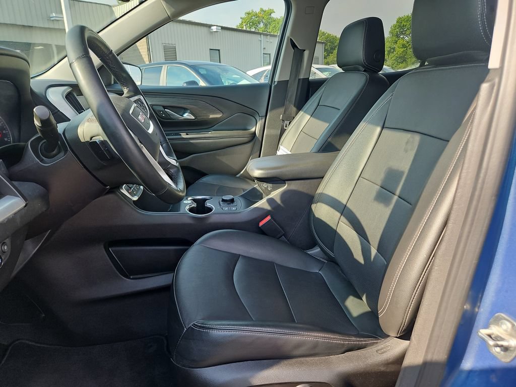 Used 2024 GMC Terrain SLT AWD/4WD image 21