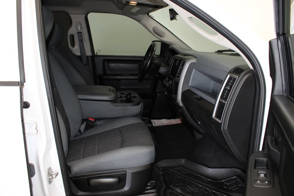 Used 2019 RAM 1500 Express w/ Wheel & Sound Group AWD/4WD image 9