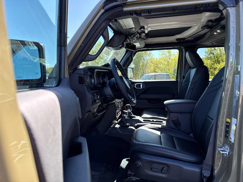 New 2027 Jeep Wrangler Unlimited Rubicon AWD/4WD image 23