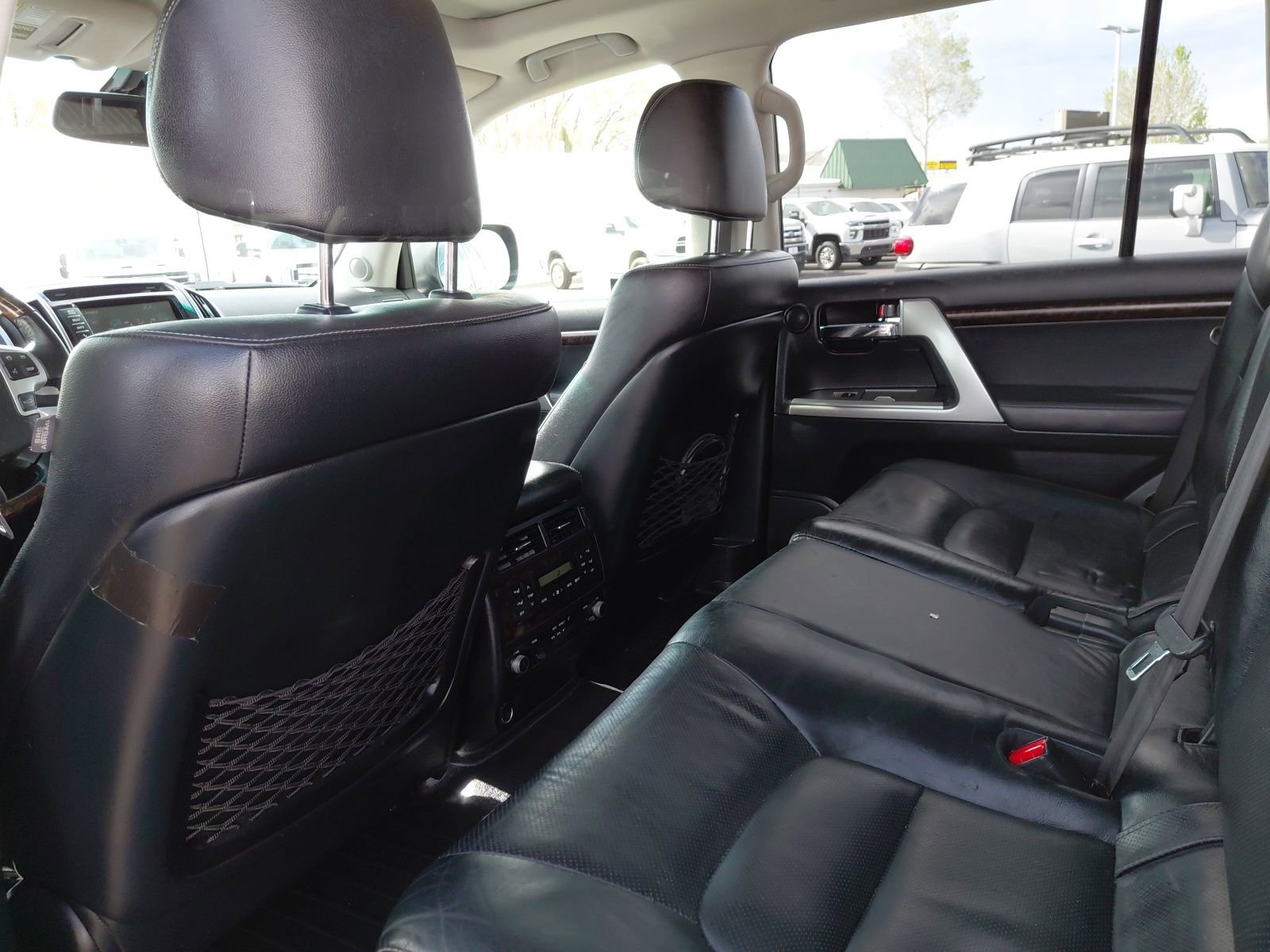 Used 2013 Toyota Land Cruiser image 23