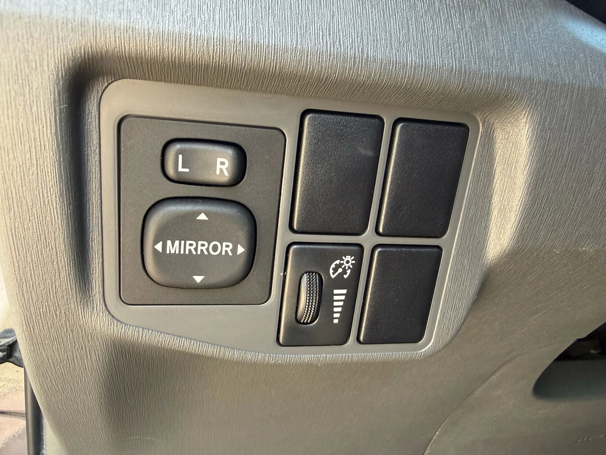 Used 2011 Toyota Prius Three w/ Navigation Pkg image 23