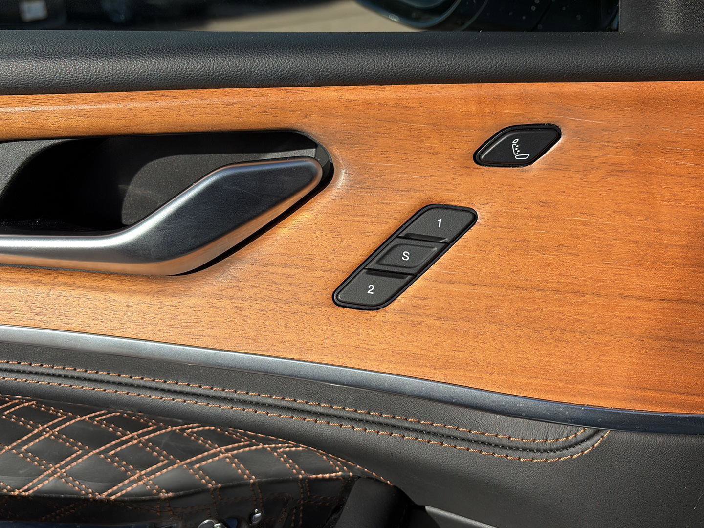 Used 2023 Jeep Grand Cherokee L Summit image 9