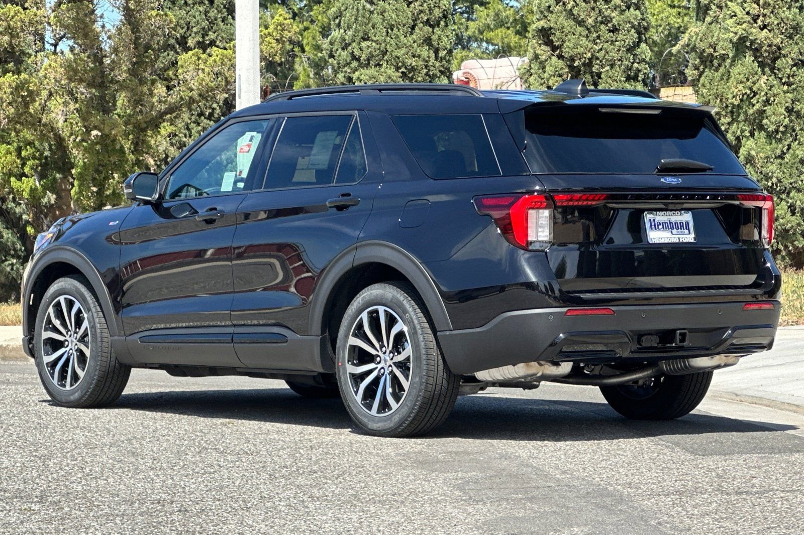 New 2026 Ford Explorer ST-Line RWD image 6