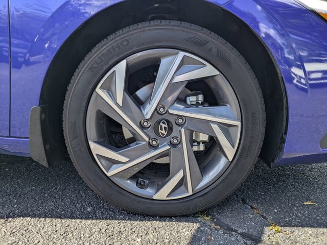 Certified 2025 Hyundai Elantra Sport FWD image 11