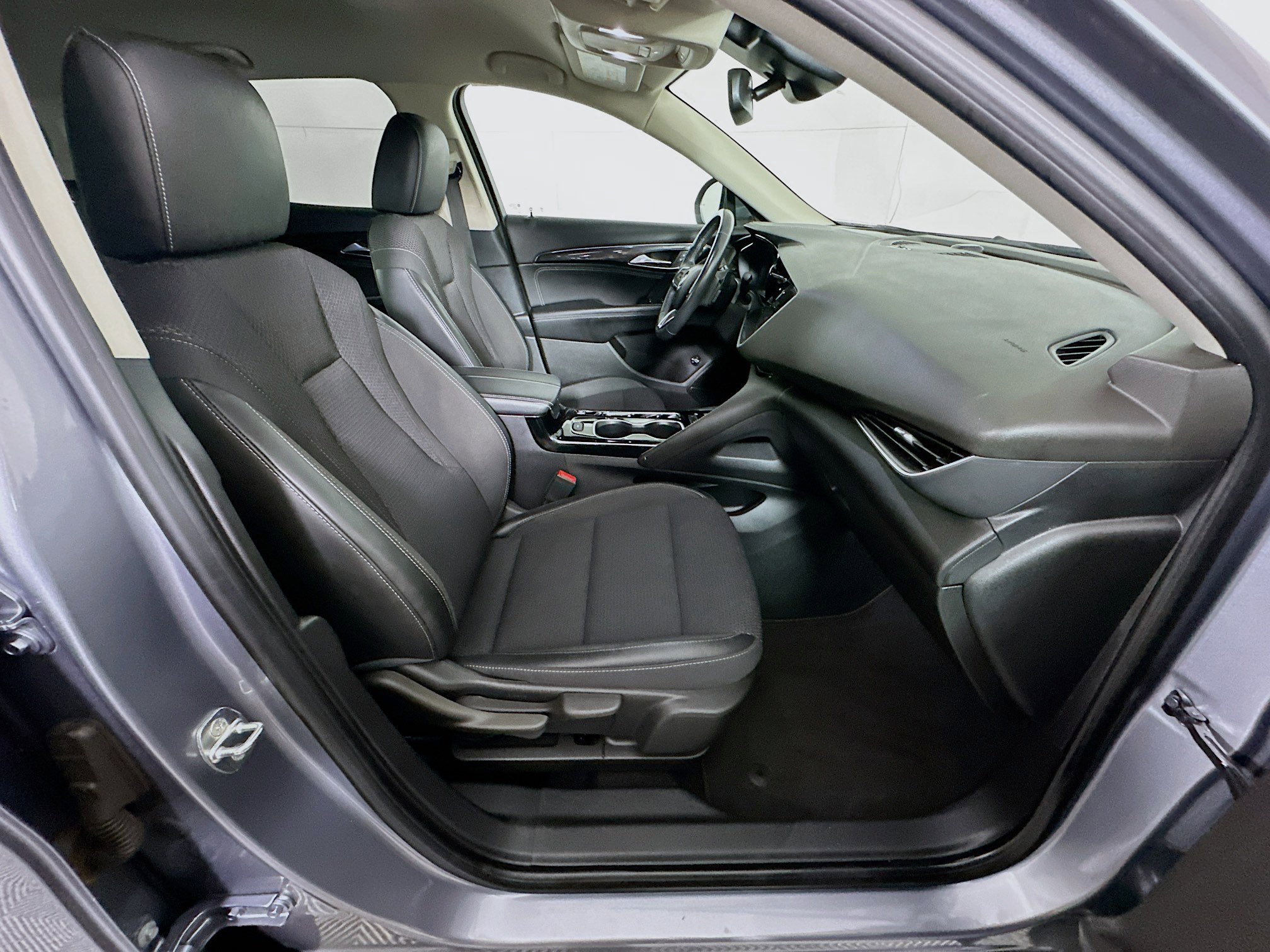 Used 2022 Buick Envision Preferred image 32