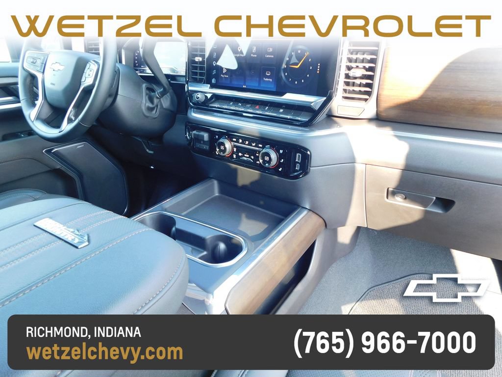 Used 2025 Chevrolet Silverado 2500 High Country w/ Technology Package AWD/4WD image 24