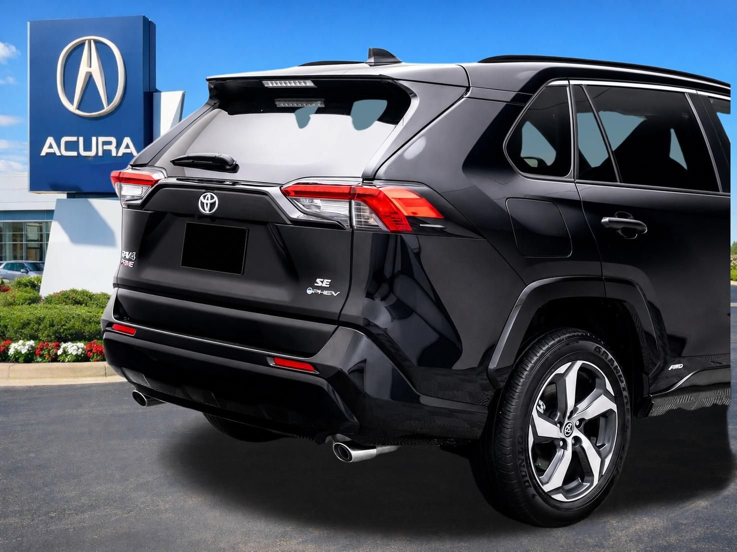 Used 2025 Toyota RAV4 SE AWD/4WD image 5
