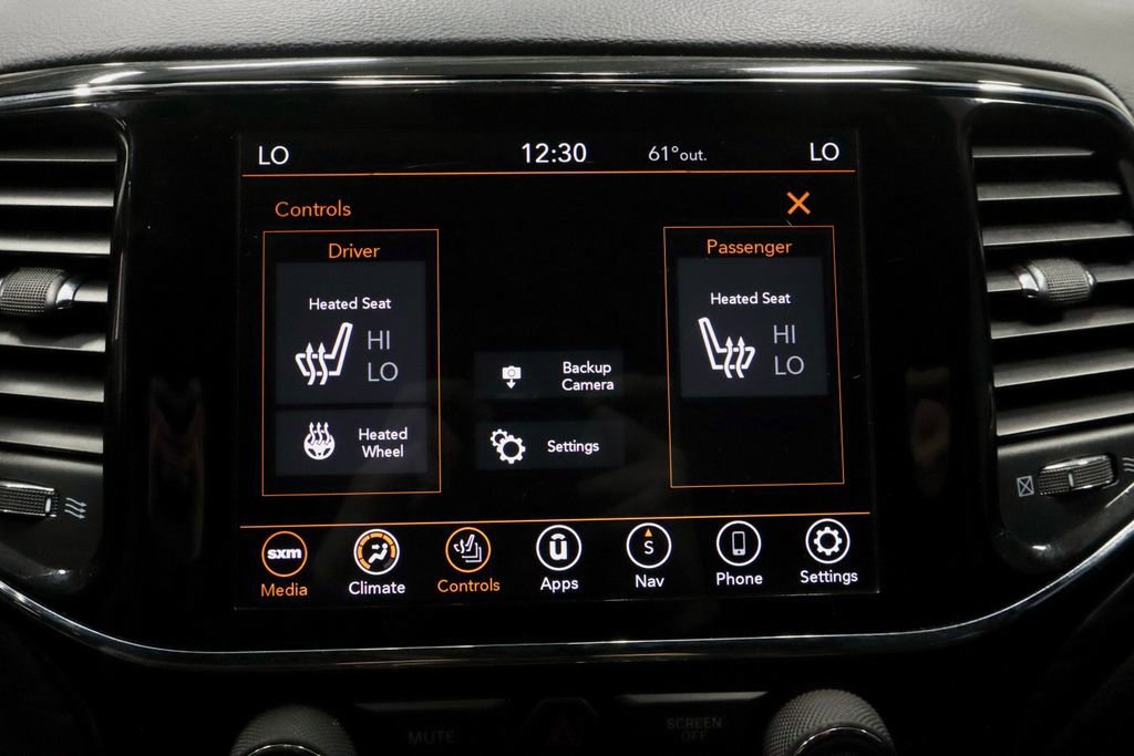 Used 2020 Jeep Grand Cherokee Altitude image 5