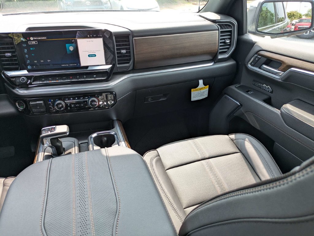 New 2026 Chevrolet Silverado 1500 High Country w/ Technology Package AWD/4WD image 17