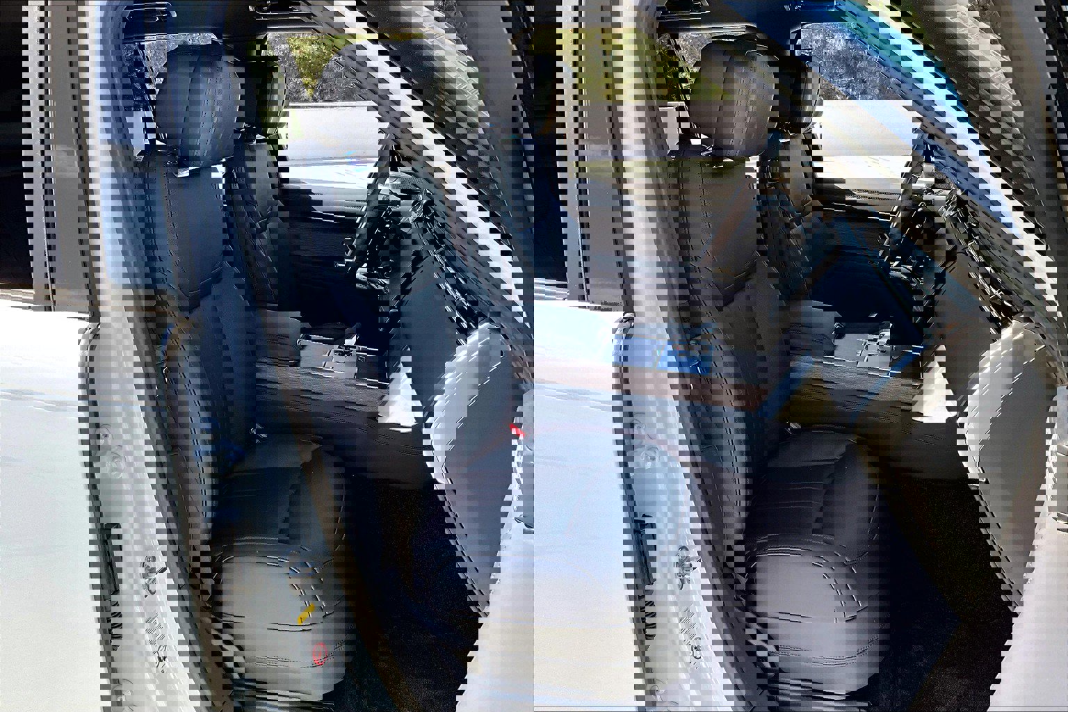 New 2025 Land Rover Range Rover Autobiography image 6