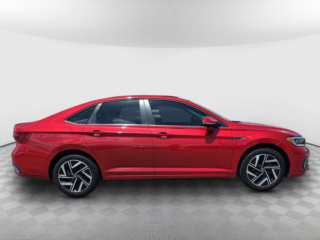 Used 2022 Volkswagen Jetta SEL FWD image 9