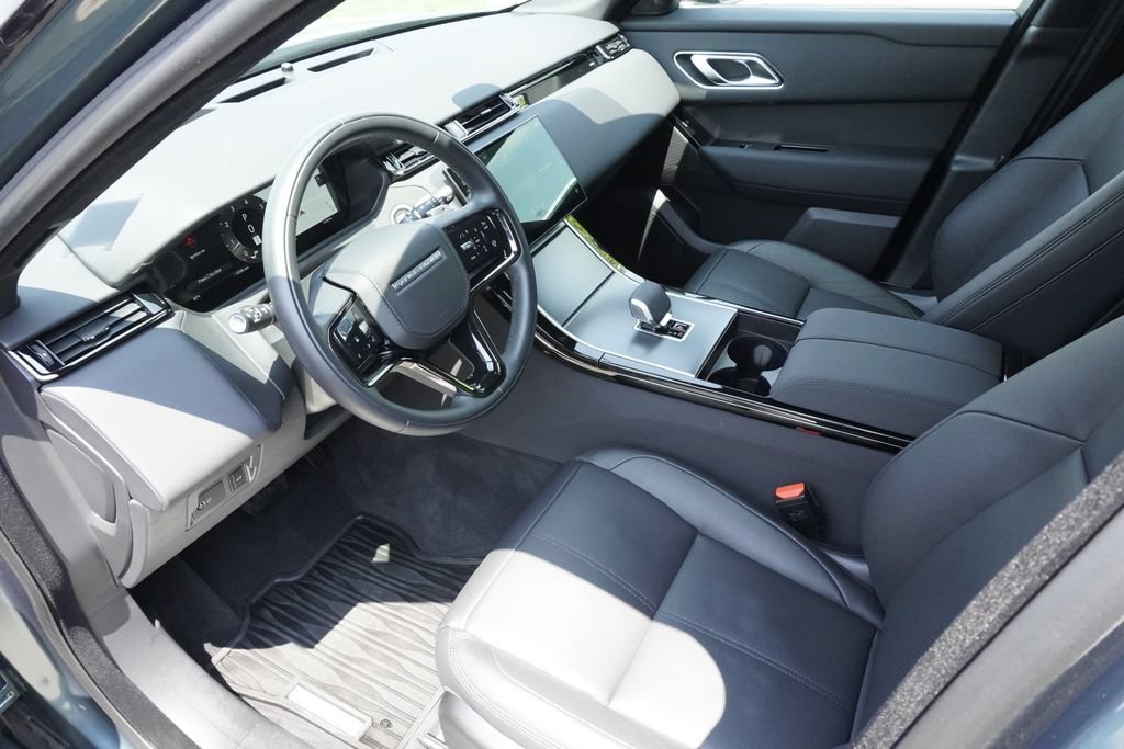 Used 2026 Land Rover Range Rover Velar S AWD/4WD image 18