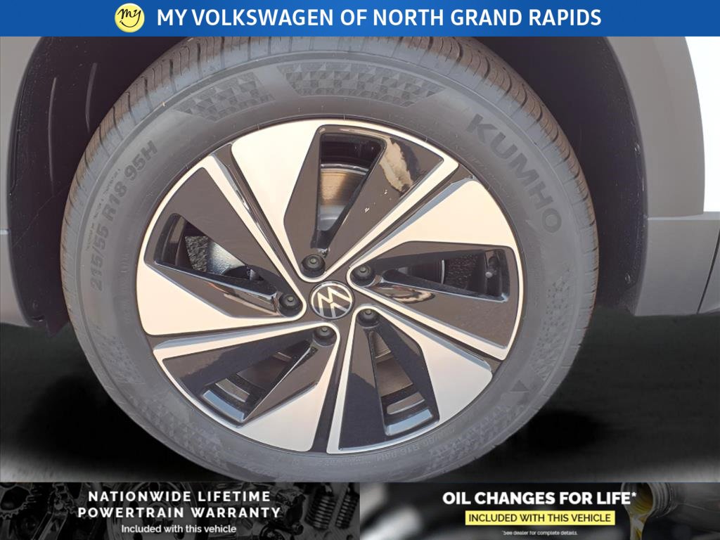 New 2025 Volkswagen Taos SE image 6