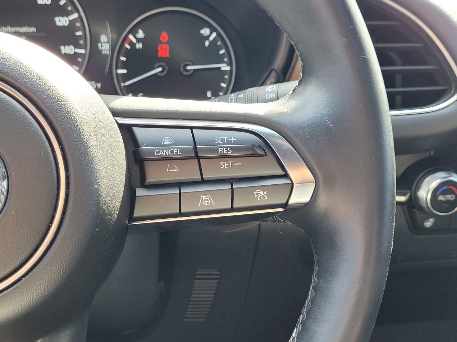 Used 2024 MAZDA MAZDA3 Hatchback w/Premium Plus Pkg image 21