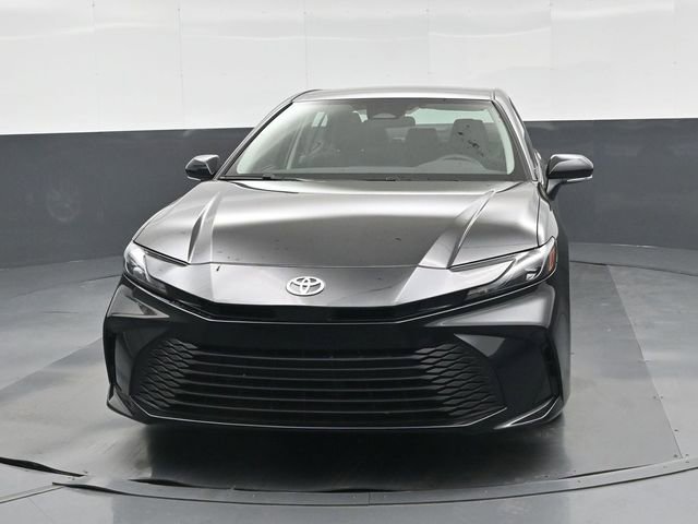 Used 2025 Toyota Camry LE FWD image 8