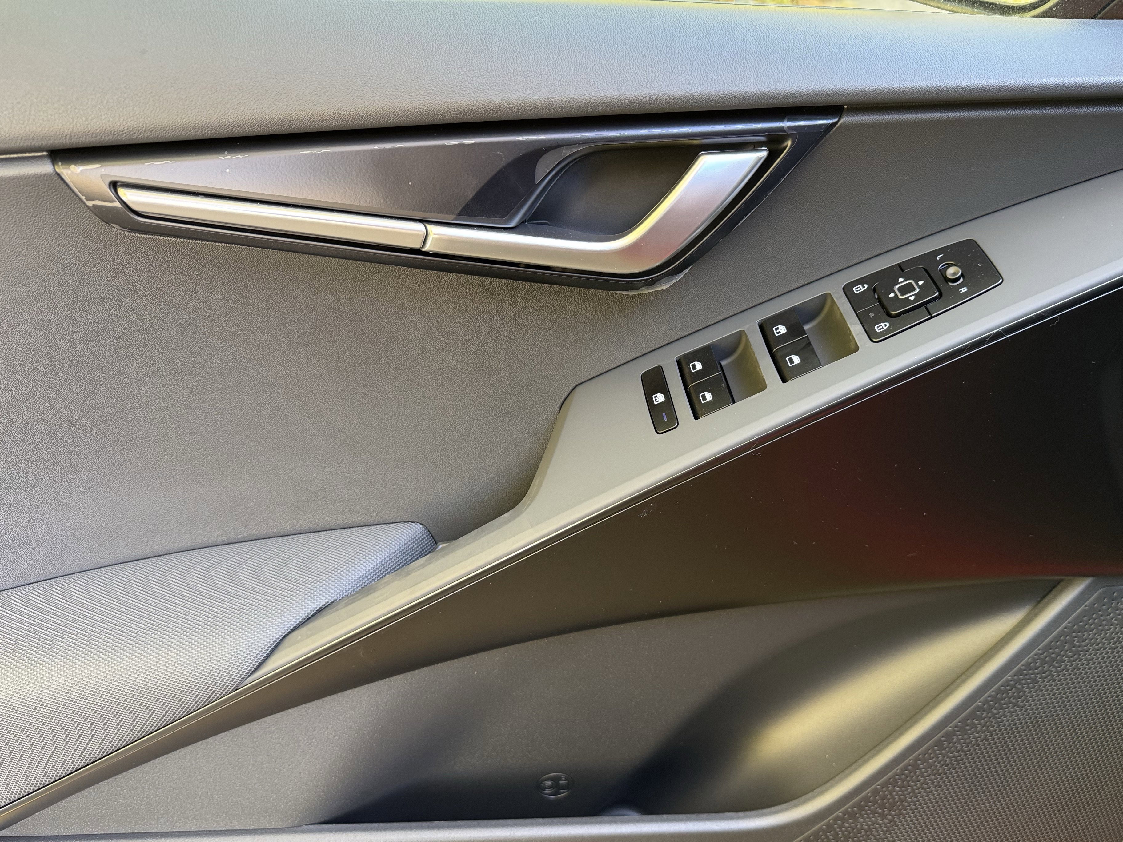 New 2026 Kia Niro LX image 16