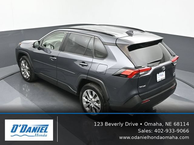 Used 2020 Toyota RAV4 XLE Premium AWD/4WD image 15