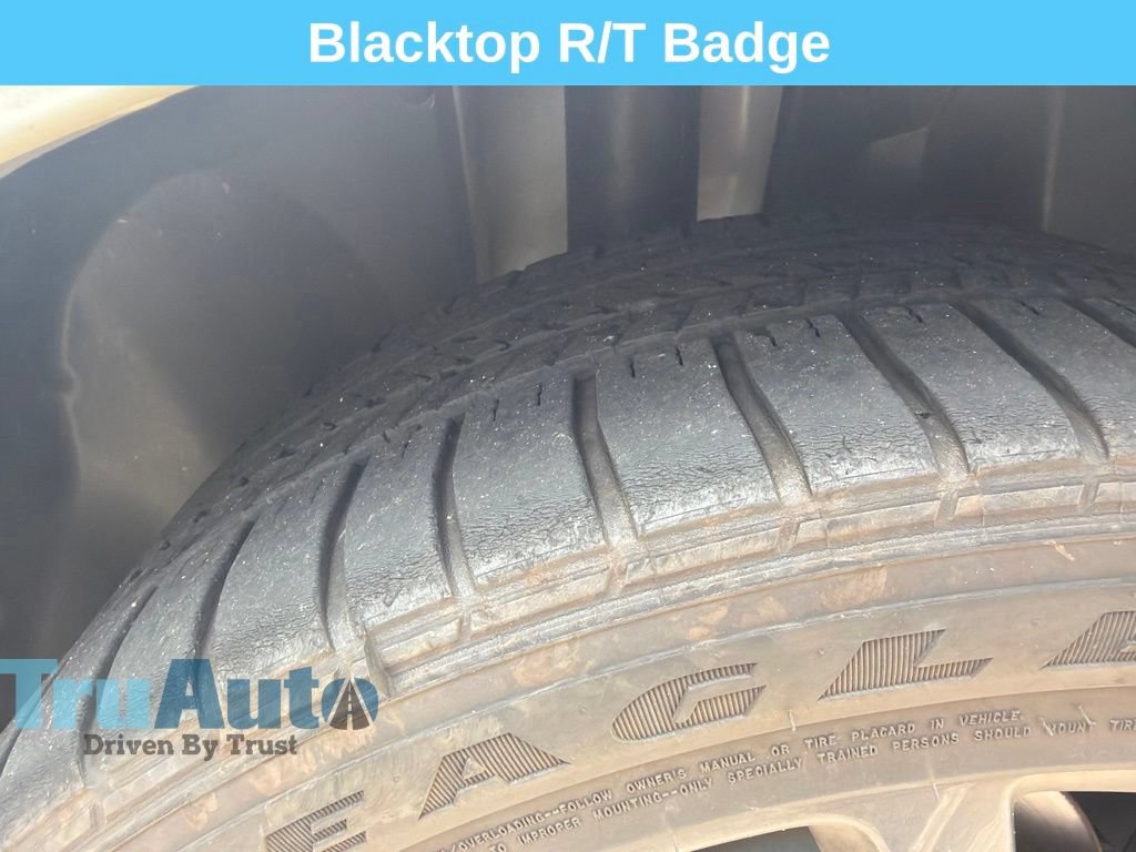 Used 2023 Dodge Charger R/T w/ Blacktop Package RWD image 11