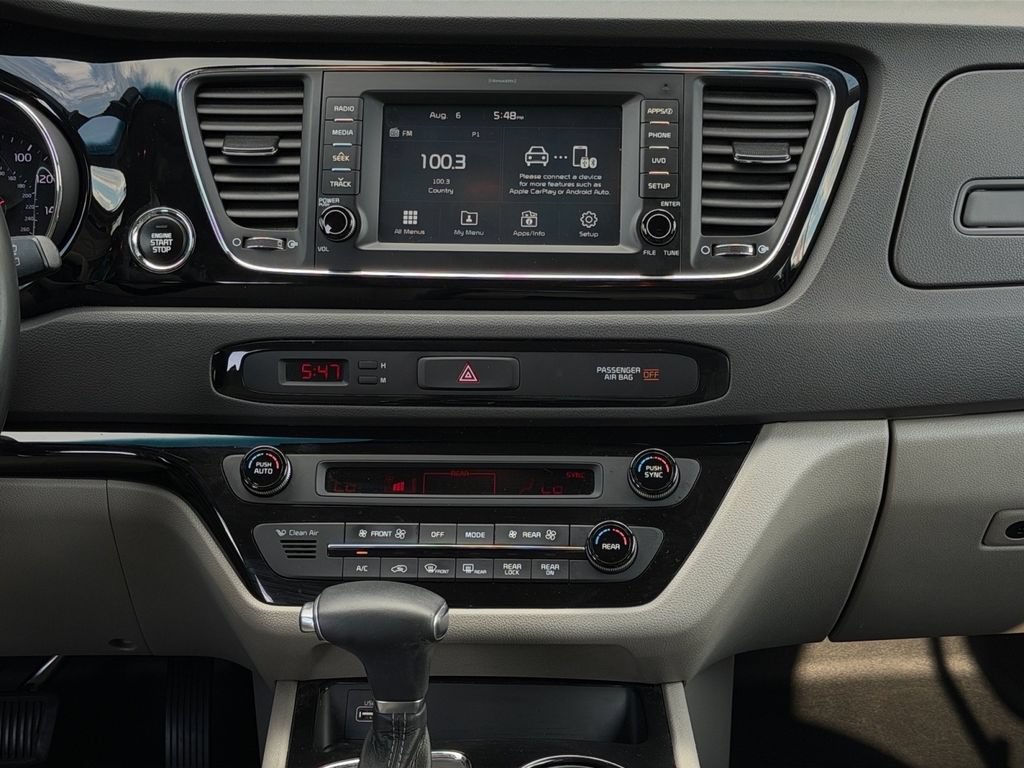 Used 2017 Kia Sedona EX FWD image 21