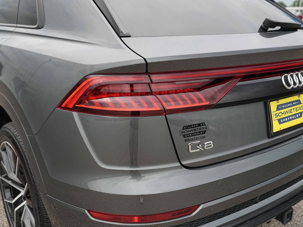 Used 2019 Audi Q8 Prestige AWD/4WD image 9