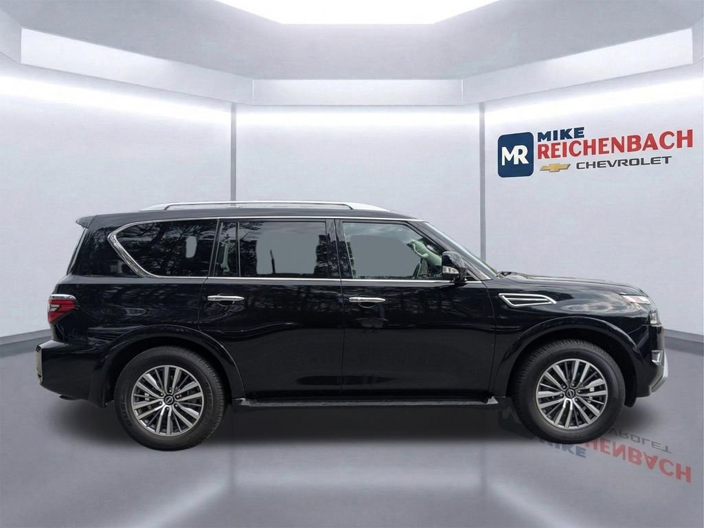 Used 2024 Nissan Armada SL w/ Captain's Chairs Package image 3