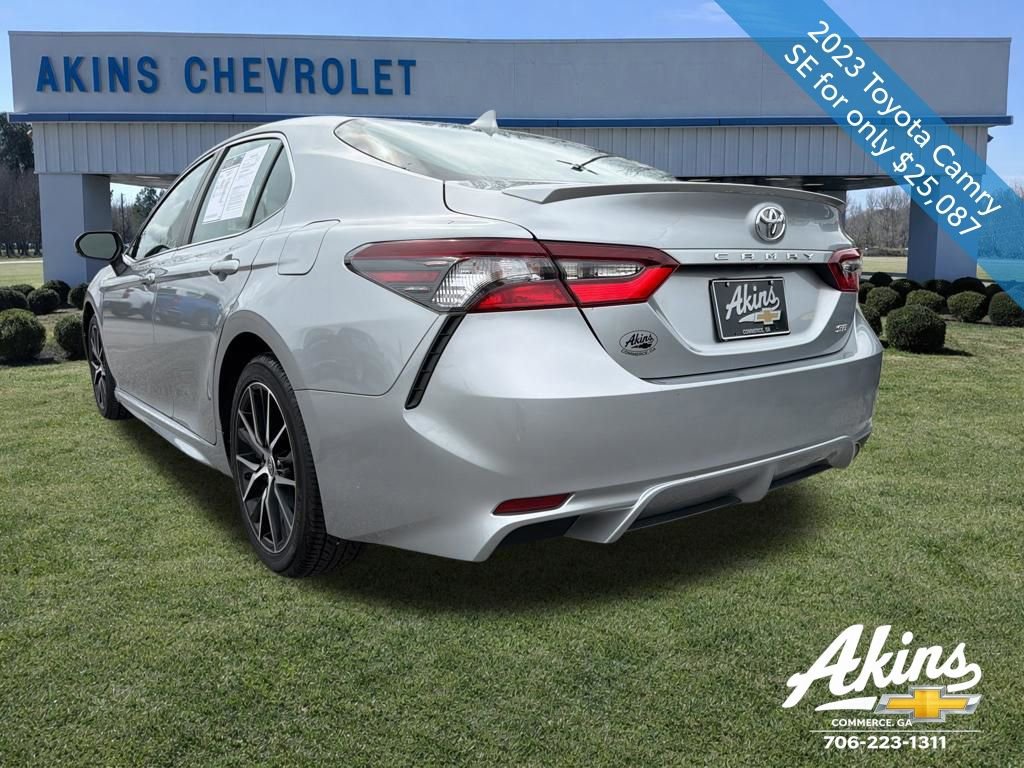 Used 2023 Toyota Camry SE image 8