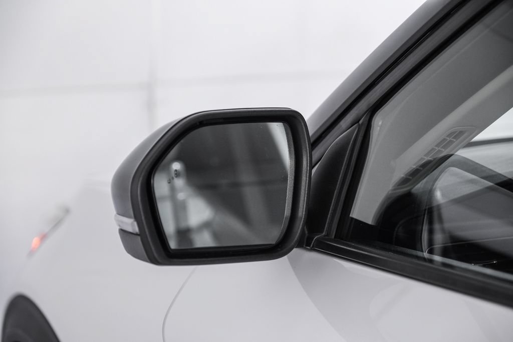 Used 2020 Ford Explorer Limited AWD/4WD image 47
