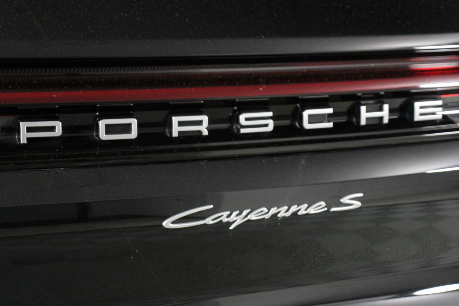 Certified 2025 Porsche Cayenne S AWD/4WD image 22