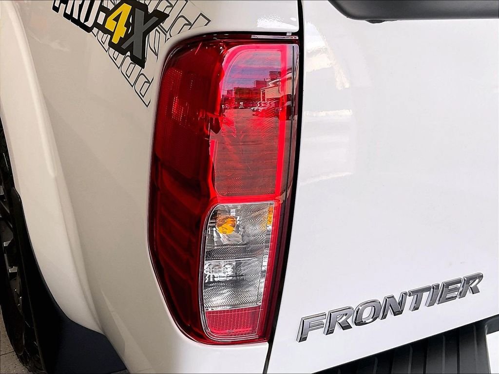 Used 2020 Nissan Frontier PRO-4X AWD/4WD image 34