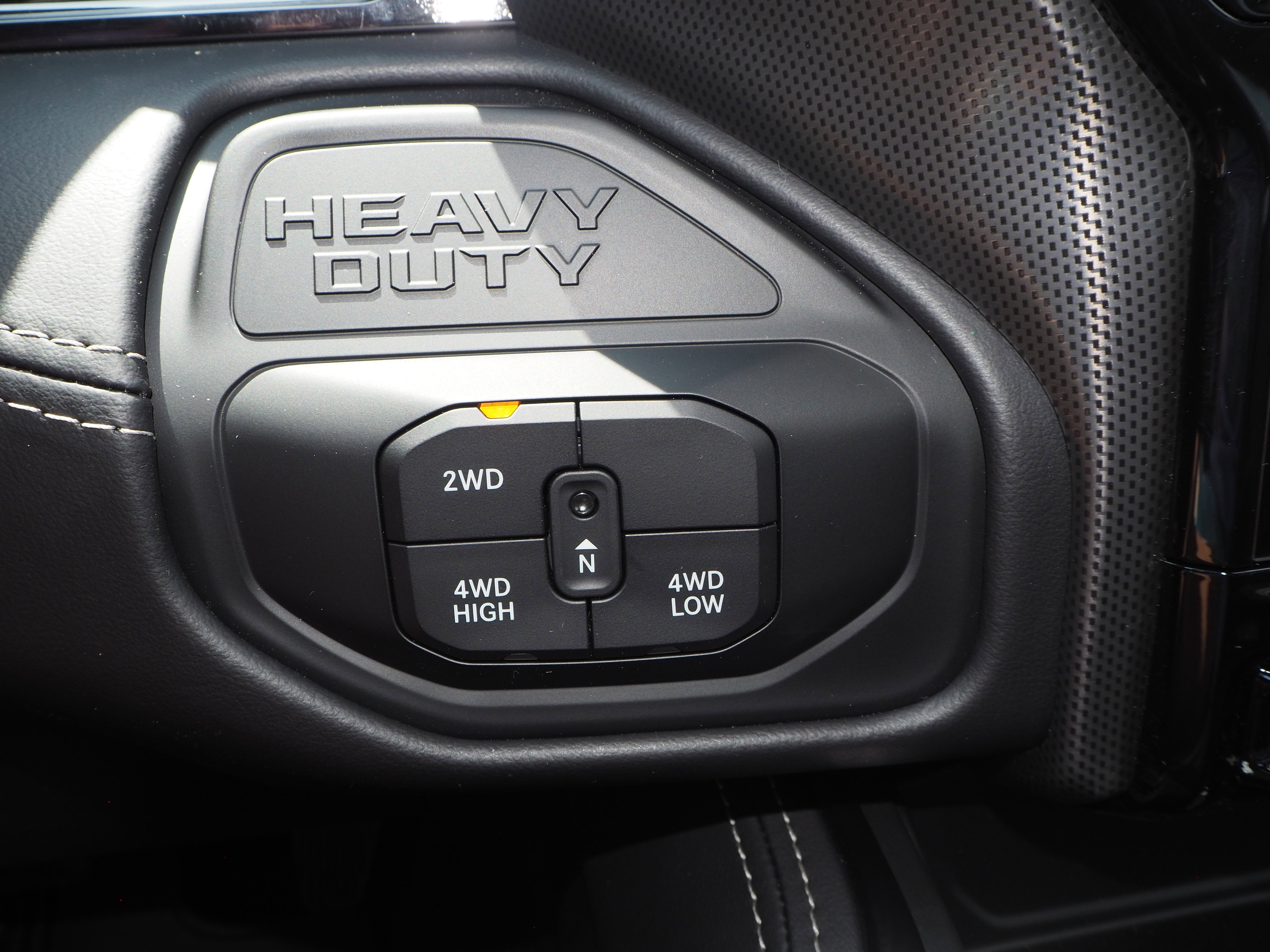 New 2025 RAM 2500 Limited image 29